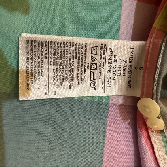 Boys Gap button down shirt, size 6-7 - Picture 4 of 4